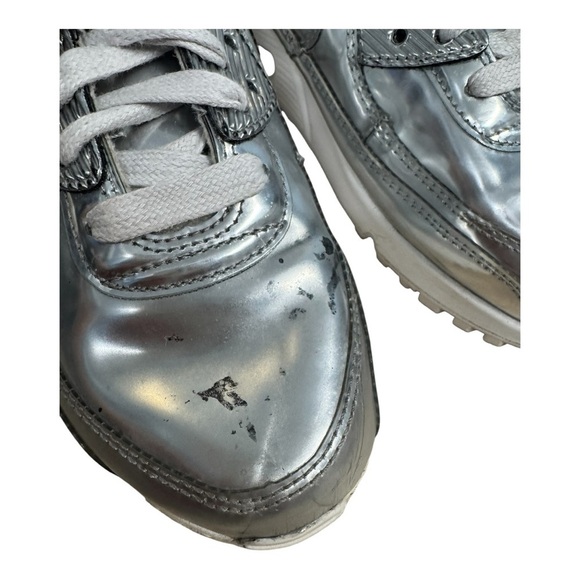 RARE Nike Air Max 90 Sneaker Metallic Silver Women’s US Size 8 Silver Unique - Picture 6 of 10